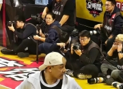 B体育官方-关于技术精准！篮球赛场球员控球秀的信息