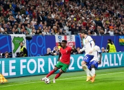 B体育网站-关于欧洲杯四强内战即将爆发，谁能捧起奖杯？的信息