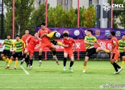 B体育课程-进球助攻传参队员积极表现引人瞩目的简单介绍