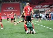 B体育网页版登录入口-中超球员战术运用独特，场上表现引人注目