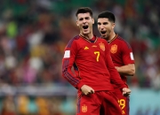 B体育官网-西班牙球员射门成功，助队取得胜利