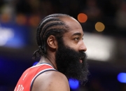 B体育网站-传奇巨星！哈登再度独砍40分惜败活塞