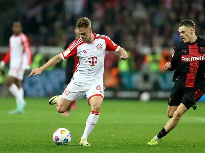 包含沃尔夫斯堡球员受伤调整战术，力争取得胜利的词条