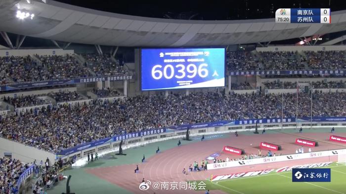 包含激战不断，胜负未定场面紧张的词条