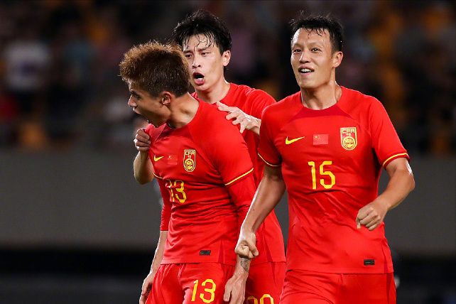 中国球队蓄势待发，冲击亚洲足坛顶峰的简单介绍