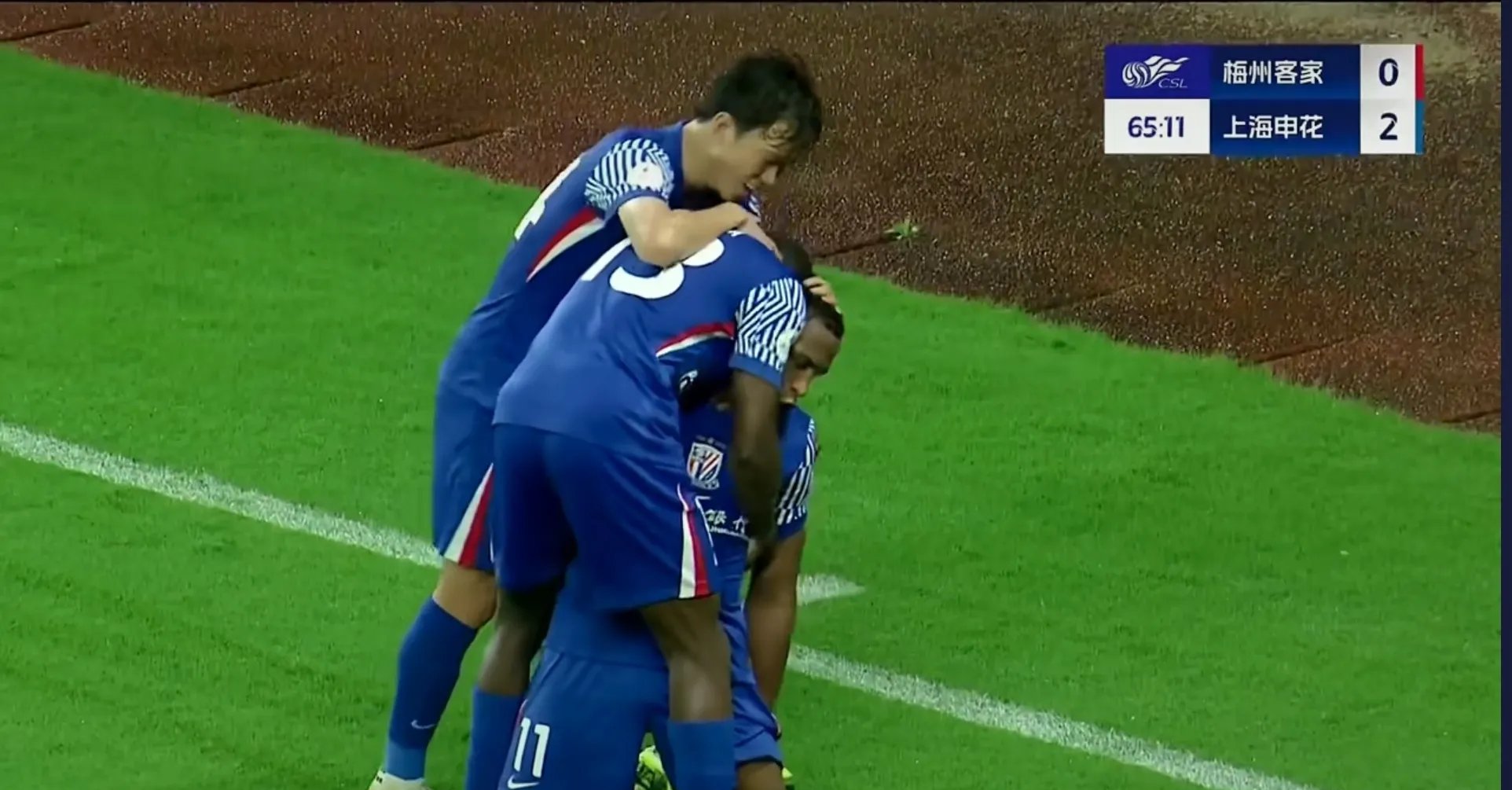 胜负难断的紧凑比赛，双方互不相让