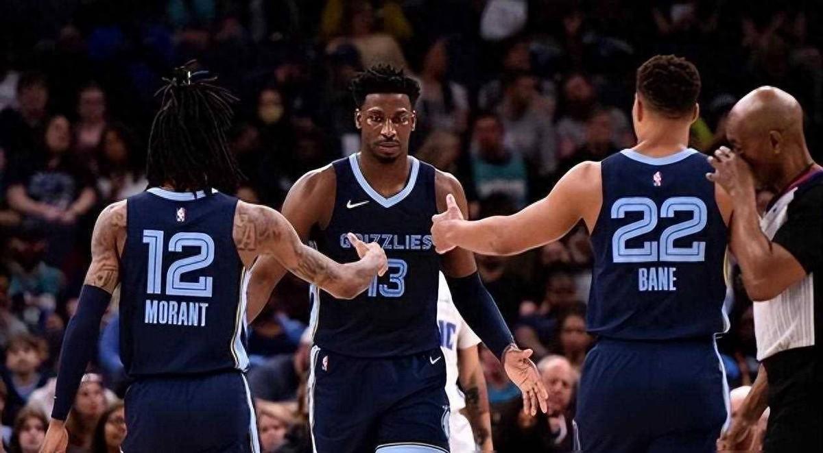 体育场上的英雄，关注度持续攀升