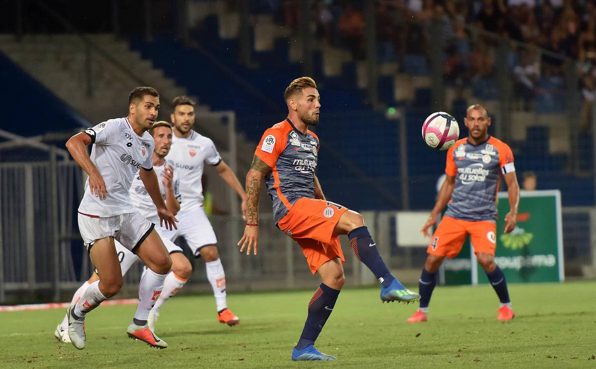 美因茨队在比赛中体现出色的团队默契