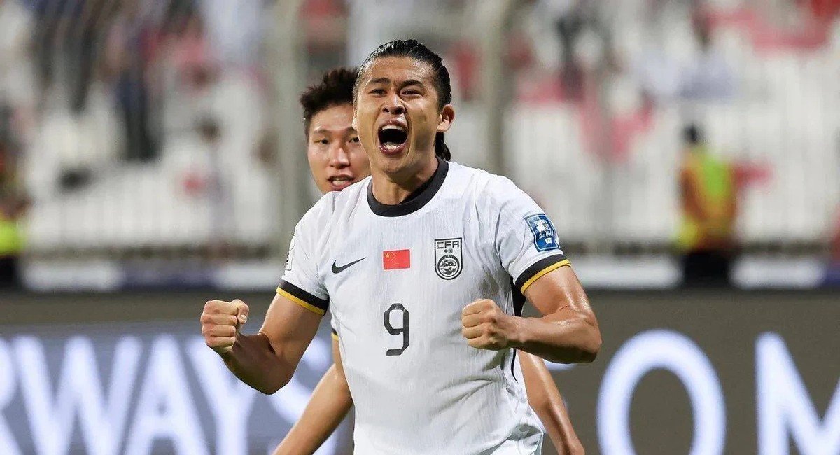 实力强劲一队球员在国际比赛中独霸一方的简单介绍