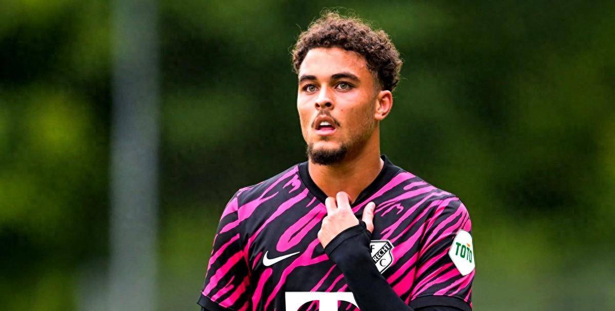 荷兰队在国际足球赛事中崭露头角 荷兰队在国际足球赛事中崭露头角