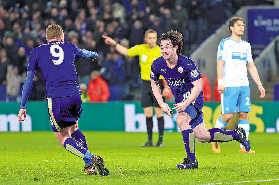 沃尔夫斯堡在激烈比赛中赢得宝贵三分 沃尔夫斯堡在激烈比赛中赢得宝贵三分