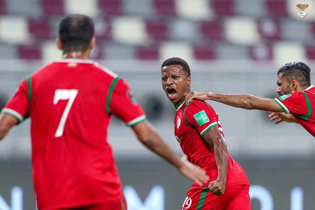 阿曼球员表现出色，成为球队亮点