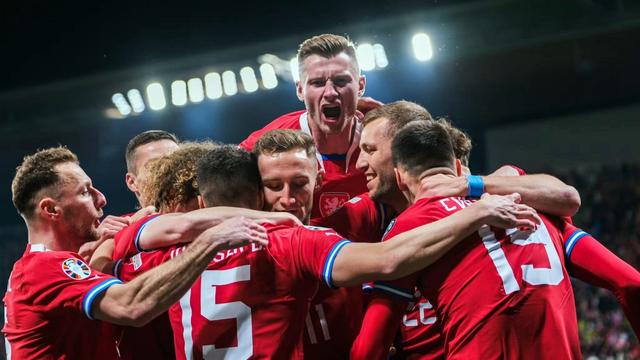 奥地利击败对手,欧预赛掀起高潮 奥地利击败对手,欧预赛掀起高潮