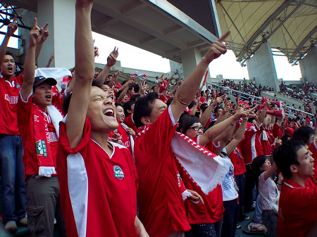 包含河南建业客场绝杀南昌八一，跻身升级区的词条