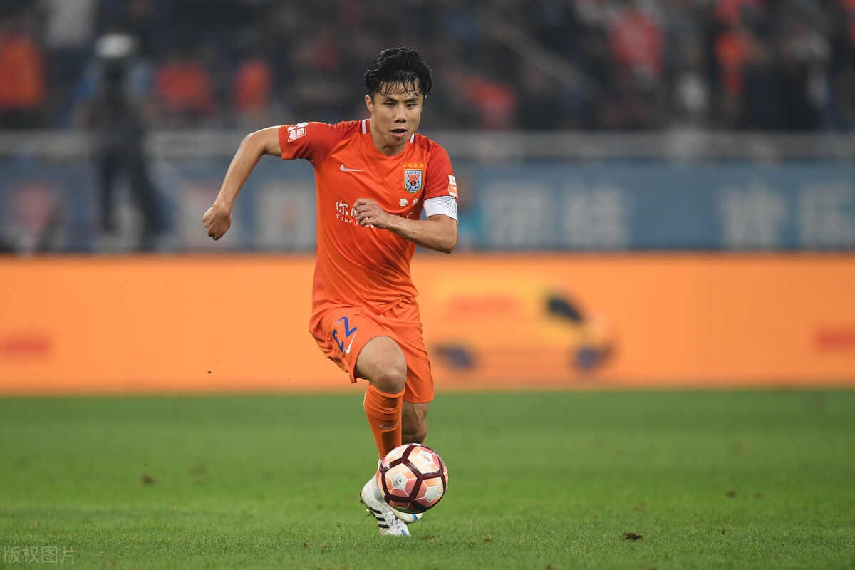 包含河南建业客场绝杀南昌八一，跻身升级区的词条