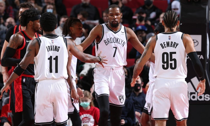 包含公牛队近况低迷，战绩跌至联盟倒数第二的词条