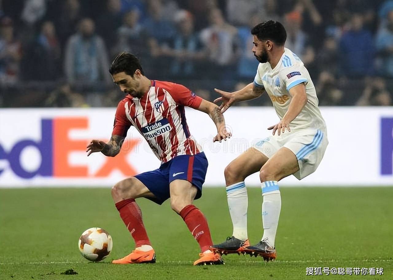 瑞典球员受伤退出比赛，大意让对手反击成功