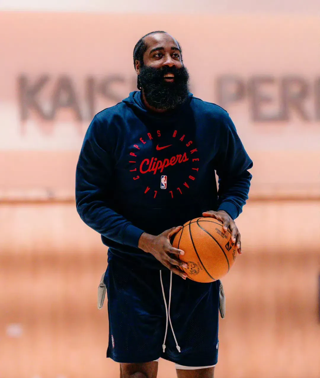 灰熊老将重返球场，为队伍注入信心的简单介绍