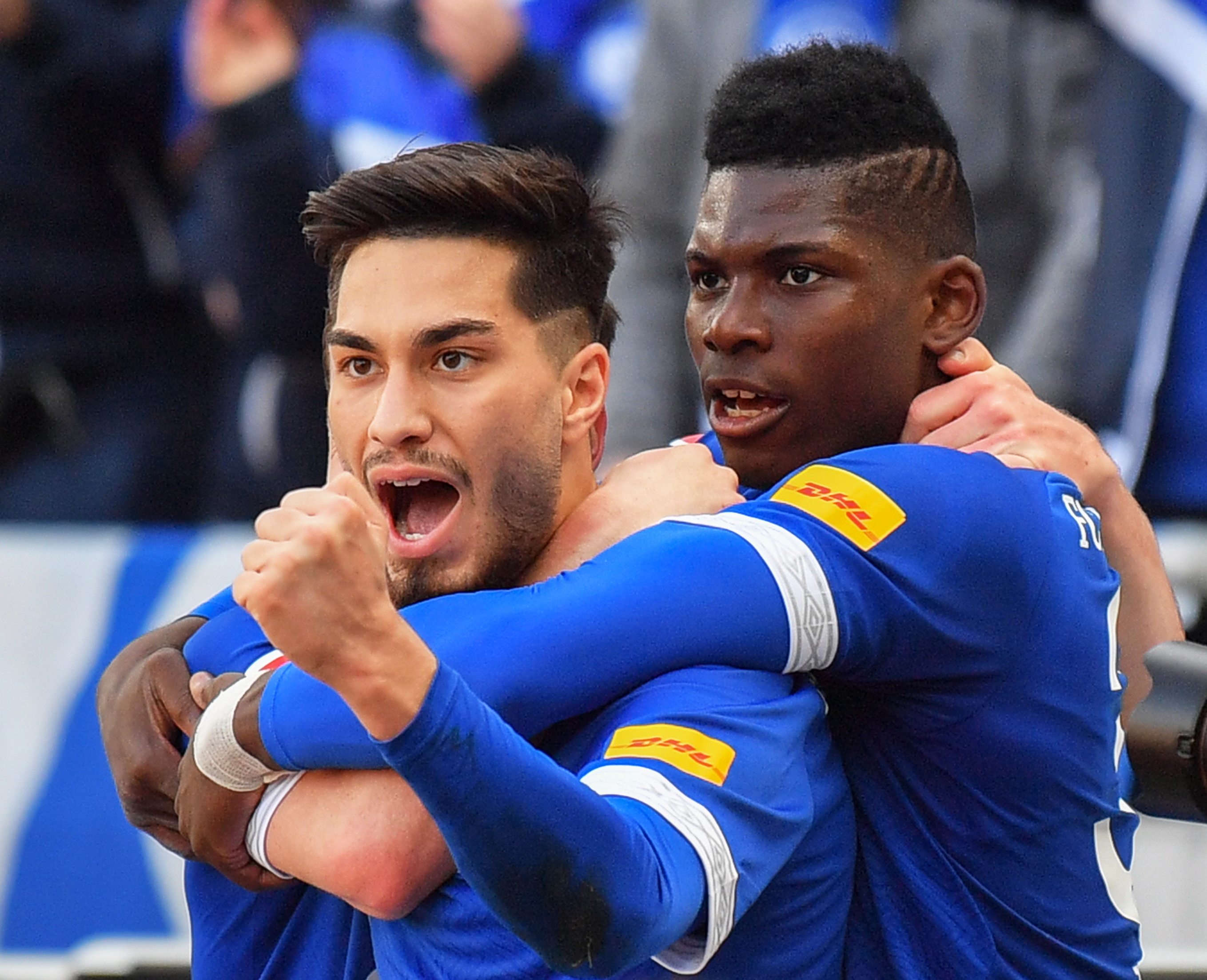 沙尔克主场力保不败，德甲保级形势稍有缓解的简单介绍