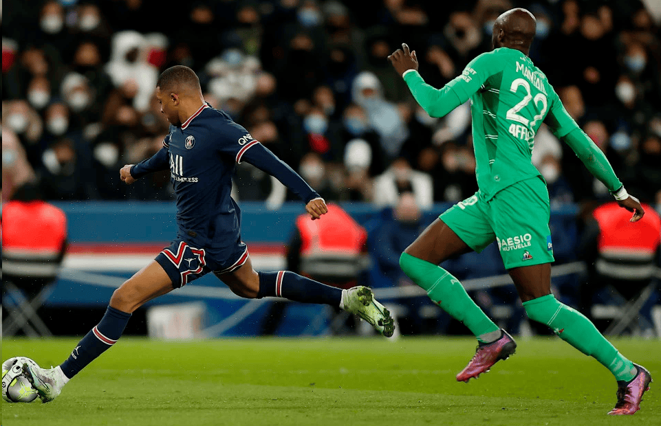 圣埃蒂安客场击败蒙彼利埃，取得胜利