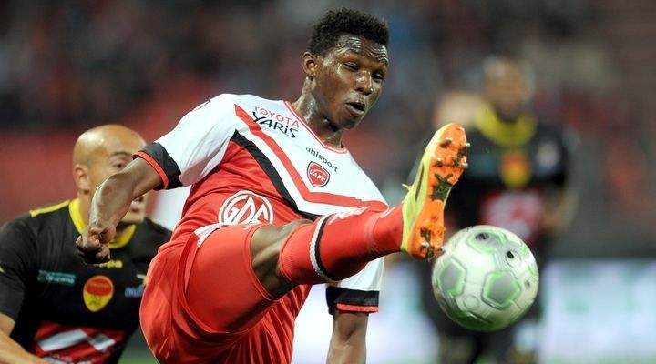 瓦朗谢纳客场险胜，保持连胜状态的简单介绍