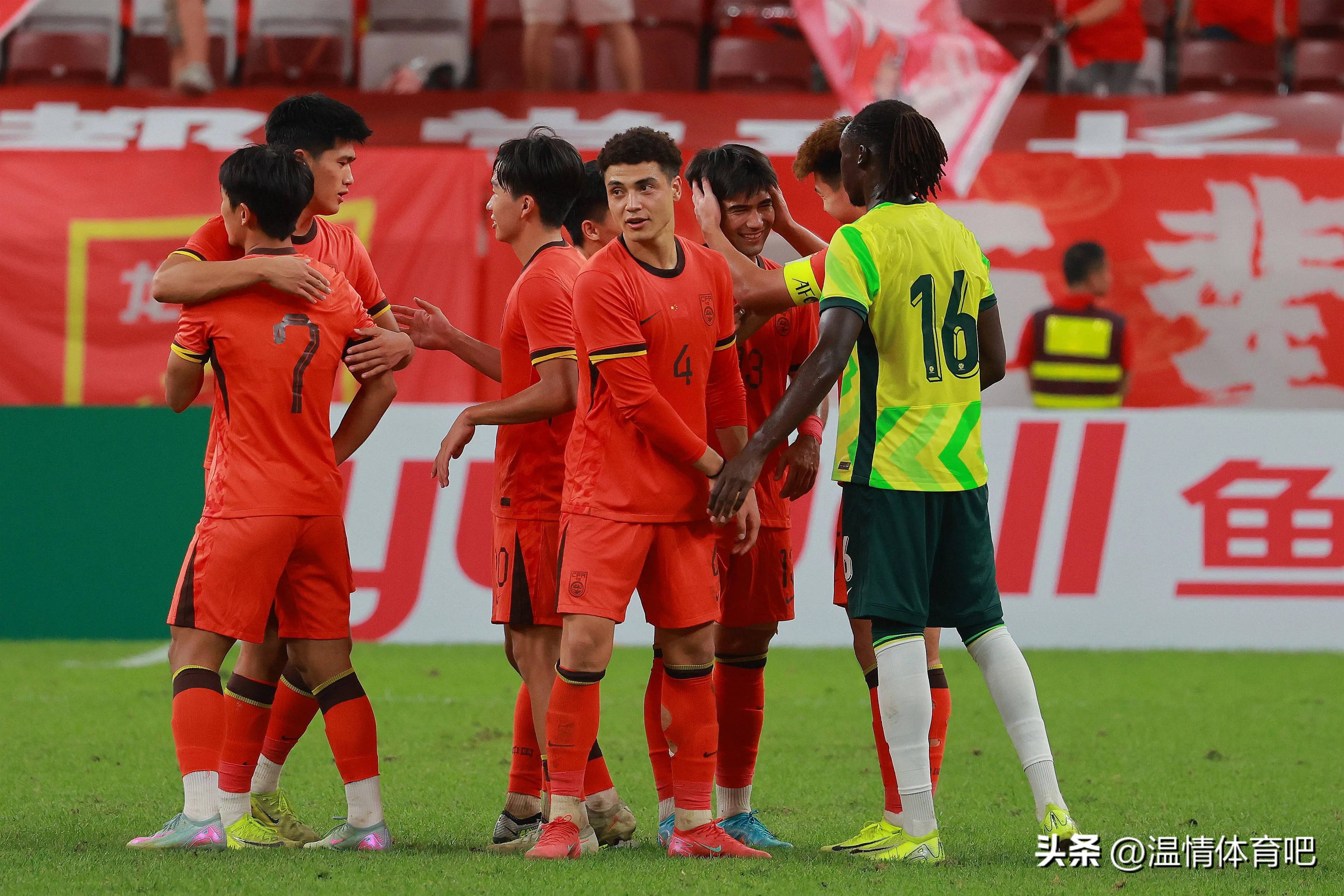 关于中国足球队备战亚洲杯，全力以赴迎接比赛的信息