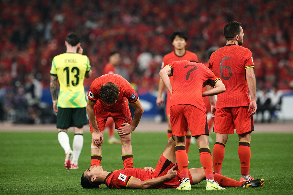 关于一场高度紧张的比赛中,球队以绝对优势战胜对手的信息 关于一场高度紧张的比赛中,球队以绝对优势战胜对手的信息