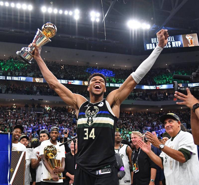 雄鹿击败篮网，取得五连胜